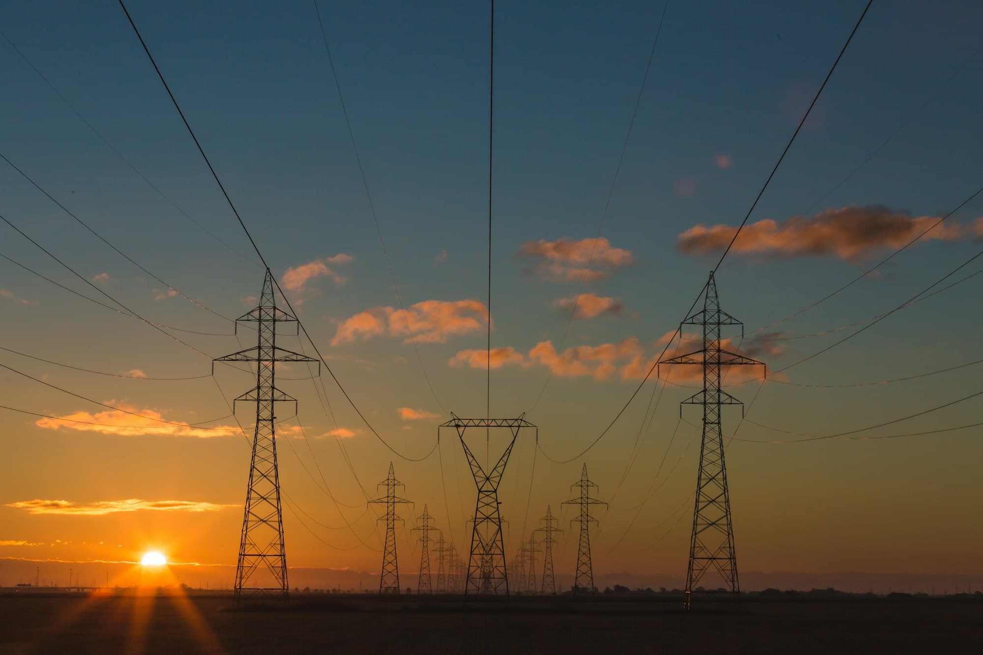 Large solar field representing commercial power continuity